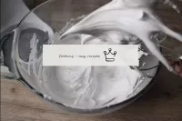 When the powder is over, whisk for a further 5 min...