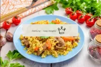 Bulgur mit fleisch im multivark...