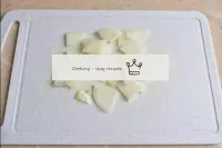 Peel the onions and rinse in cold water. Then cut ...