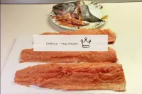 Si ottiene il filetto di pesce necessario e il kit...