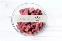 Wash the beef. Be sure to dry with a paper towel, ...