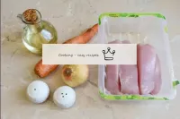 ¿Cómo hacer un pavo con cebolla y zanahoria en una...