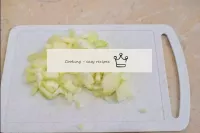 Peel the onions and rinse in cold water. Slice the...