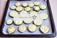 Brush each mug of courgette with mayonnaise. ...