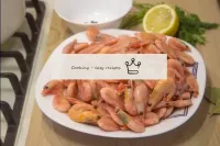 How to cook frozen unrefined shrimp in a saucepan?...
