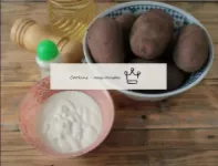 How to make potatoes in sour cream baked in the ov...