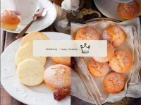 Fertige Muffins aus dem Ofen holen und in Formen a...