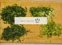 Grind the greens. I have these: lettuce leaves, di...