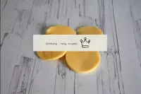 Cut the cheese into circles the size of circles of...