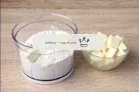 Add cubes of well-cooled high-quality butter to th...