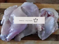 Prepariamo gli ingredienti per il pollo in arabo s...