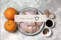 Preparate i prodotti. Il pollo deve essere lavato ...