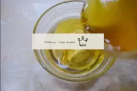 Pour préparer la marinade, mélanger la moutarde et...