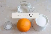 如何用橙子制作自制檸檬水？為此做好一切必要的準備。檸檬水本身只需要一個橙子。但如果你想在石墨烯或玻璃...
