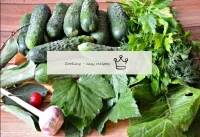 How to quickly make low-salted crispy cucumbers? P...