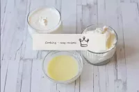 Prepare the necessary ingredients for the cream, t...