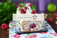 Meringue roll with pistachios, raspberries and mas...