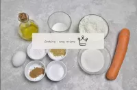 How to make carrot capcakes with cream? Prepare th...