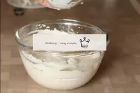 A la masa para mousse añadir el último ingrediente...