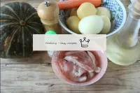 ¿Cómo hacer carne con papas en la calabaza? Prepar...