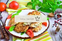 Ready-made chicken fritters are very juicy. They c...