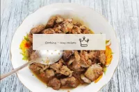 Transfer the fried liver with the vegetables to a ...