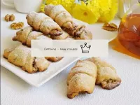 Honey and nut sour cream roll cookies...