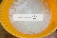 Reis mehrmals auf klares Wasser spülen. ...