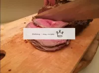 Dopo che il rostbeef si sarà raffreddato, togliere...