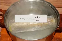Mettez le rouleau dans une casserole d'eau bouilla...