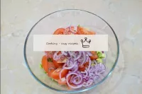 Add the prepared onion to the bowl to the salad. ...