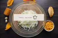 Cut the Beijing cabbage into thin strips. Send to ...