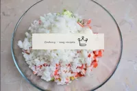 Transfer the cooled rice to a salad bowl and seaso...