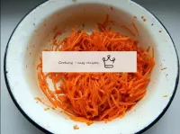 La carotte coréenne pour la salade peut être utili...