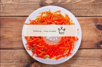 Put the carrots in Korean in the next layer. If th...