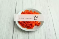 Sfumate anche carote su una grossa carota. ...