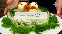 We decorate to our taste. The salad is ready. Enjo...