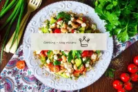 Canned cucumber and chicken white bean salad...