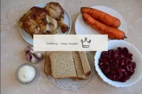 How to make a salad with smoked chicken carrots an...