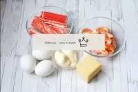 How to make a salad from shrimp and crab sticks? F...