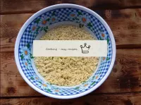 Los fideos de cocina rápida deben ser molidos en t...