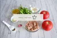How to make a salad with tuna and tomatoes? Prepar...