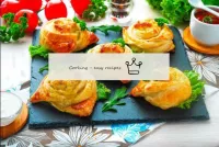 Puff pastry chicken puffs...