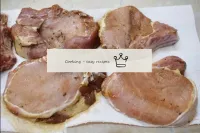 Before baking, remove the meat from the marinade a...