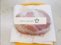 Como é que se faz carne de porco num papel de alum...