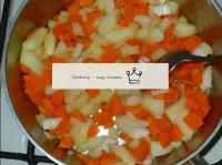 Put the carrots and onions in a frying pan with th...