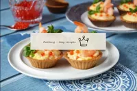 Prawn and cheese tartlets...