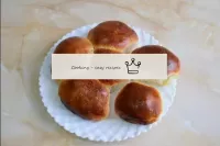 Ich habe Brötchen im Ofen gemacht. Die Füllung kan...