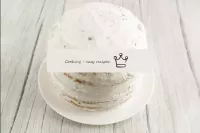 So collect the whole cake. Top with cream on all s...