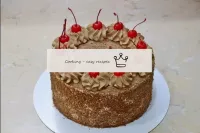 In aggiunta, la torta può essere decorata in qualc...